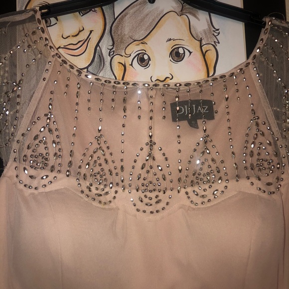 Dress - Picture 2 of 4